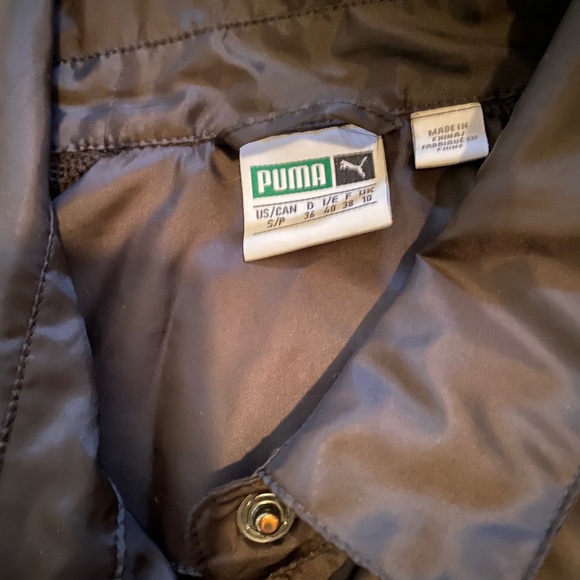 Puma wind jacket. - Picture 3 of 4